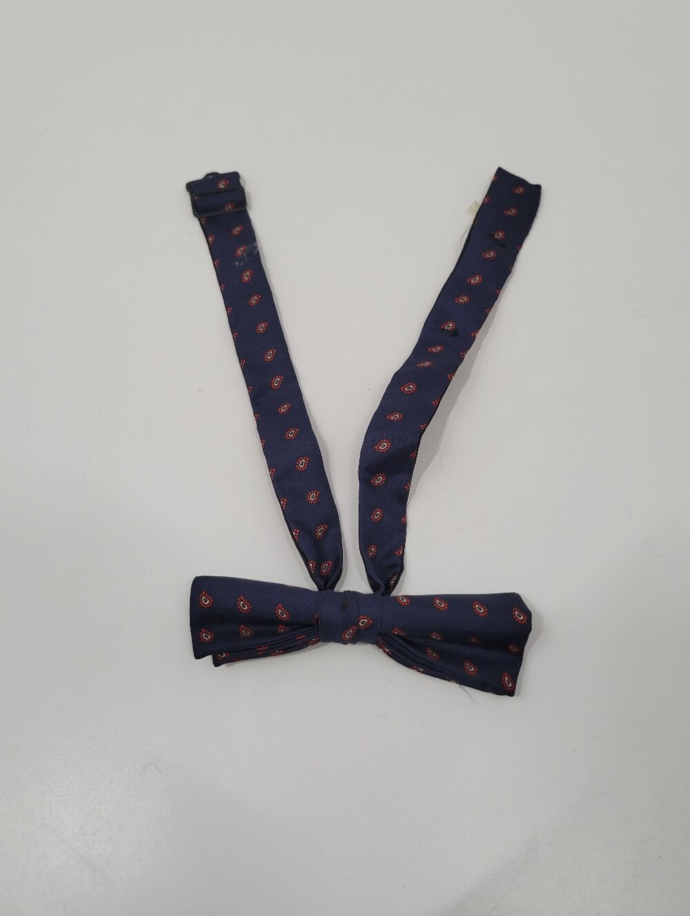 Vtg BROOKS BROTHERS Navy Blue Red Print 100% Silk Boys Bow Tie Made In USA